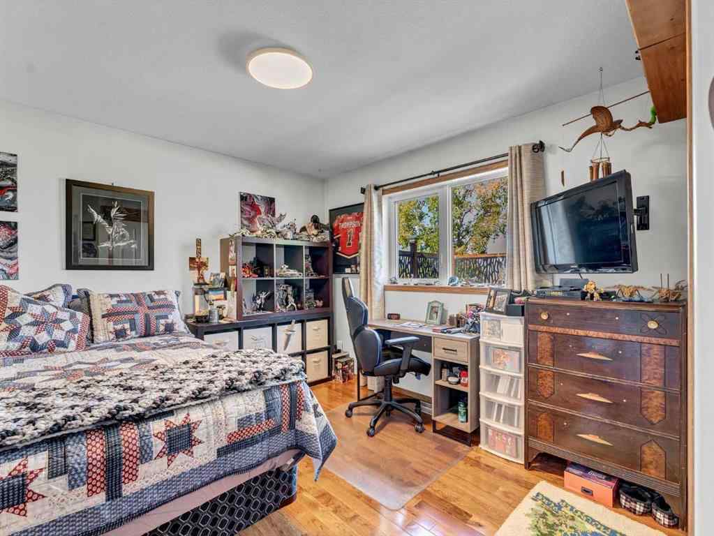 MLS® A2263705 - 833 1 Street Close W in NONE Bassano, Residential