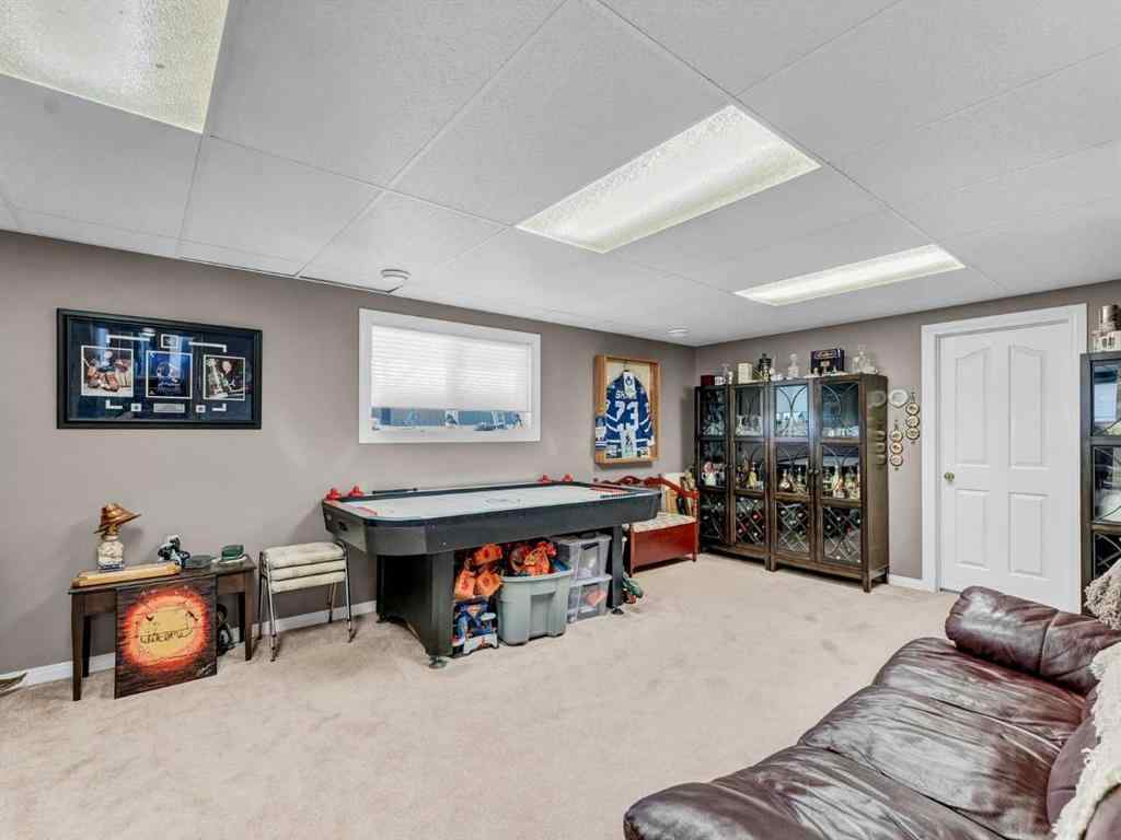 MLS® A2263705 - 833 1 Street Close W in NONE Bassano, Residential