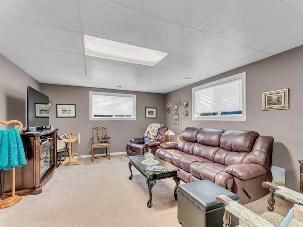MLS® A2263705 - 833 1 Street Close W in NONE Bassano, Residential