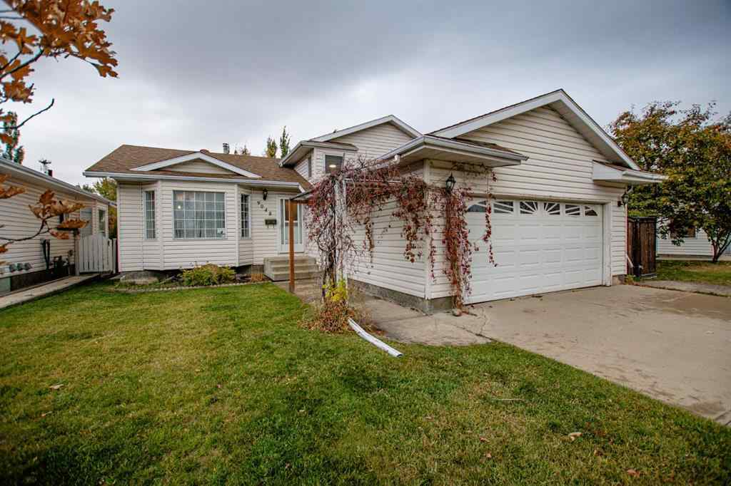 MLS® A2263707 - 9048 104 Avenue  in Crystal Heights Grande Prairie, Residential