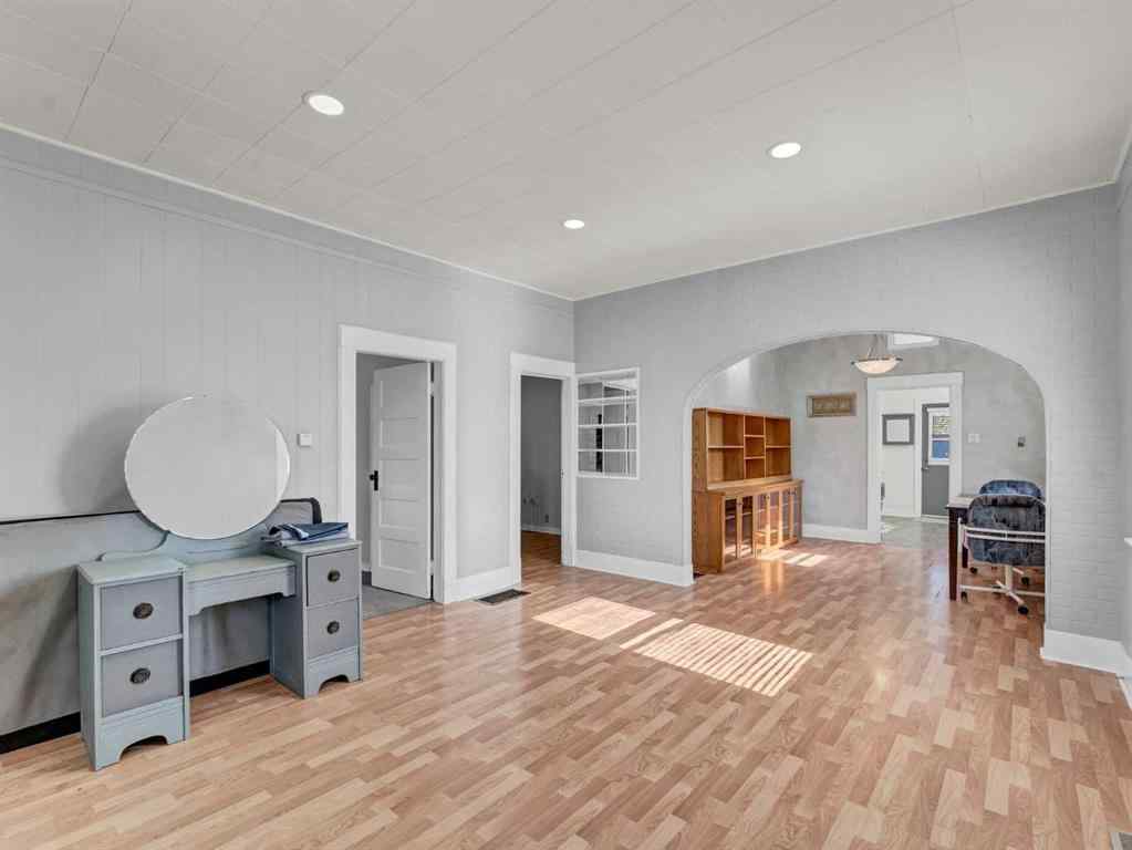 MLS® A2263708 - 517 Iris Street  in NONE Rosemary, Residential