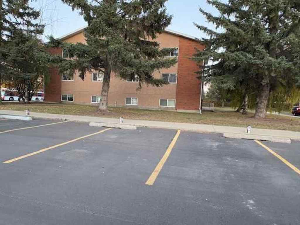 MLS® A2263712 - Unit #306 41 Bennett Street  in Bower Red Deer, Residential