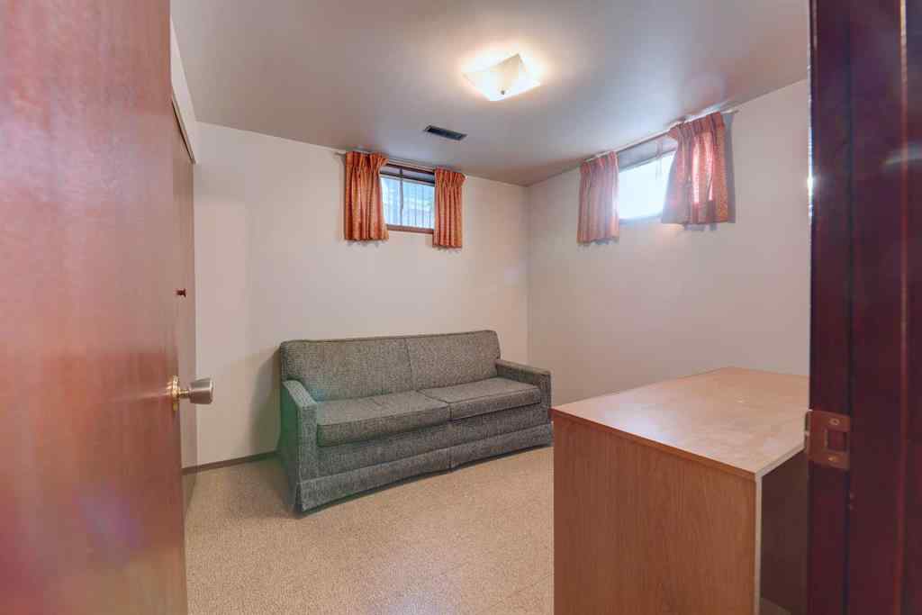 MLS® A2263718 - 71 Rosery Drive NW in Rosemont Calgary, Residential