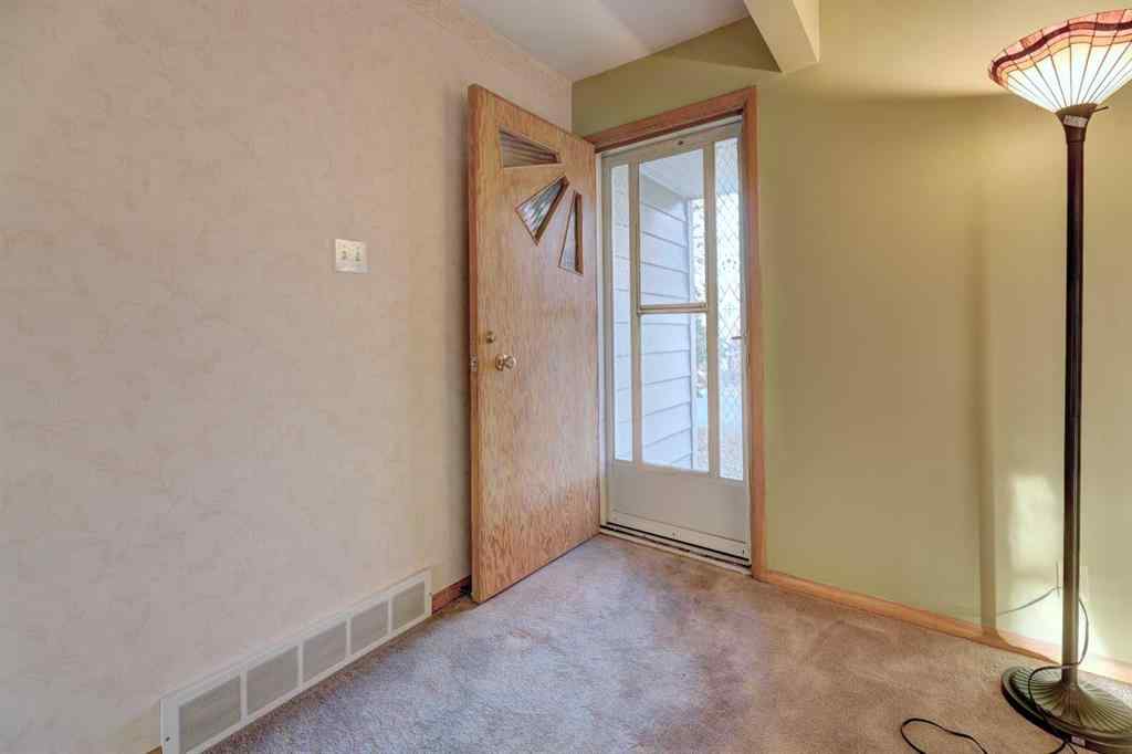 MLS® A2263718 - 71 Rosery Drive NW in Rosemont Calgary, Residential