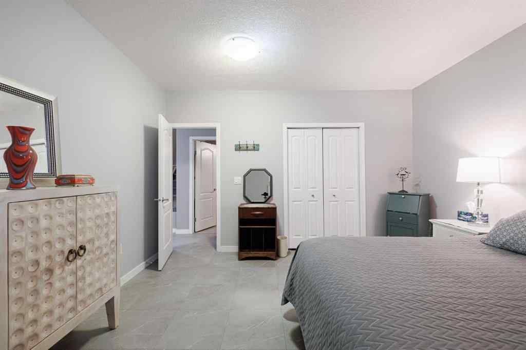 MLS® A2263720 - 269 Shannon Estates Terrace SW in Shawnessy Calgary, Residential