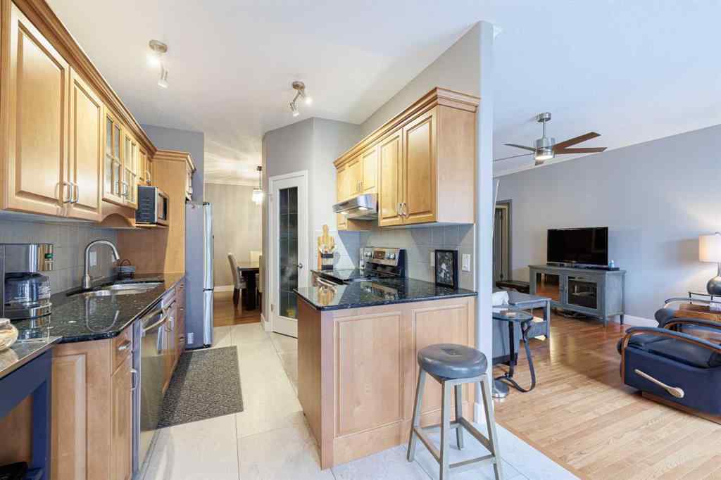 MLS® A2263720 - 269 Shannon Estates Terrace SW in Shawnessy Calgary, Residential