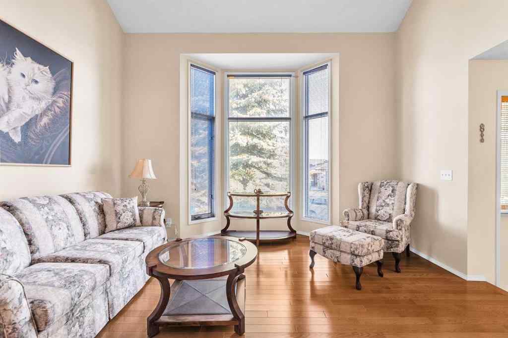 MLS® A2263724 - 247 Millbank Drive SW in Millrise Calgary, Residential