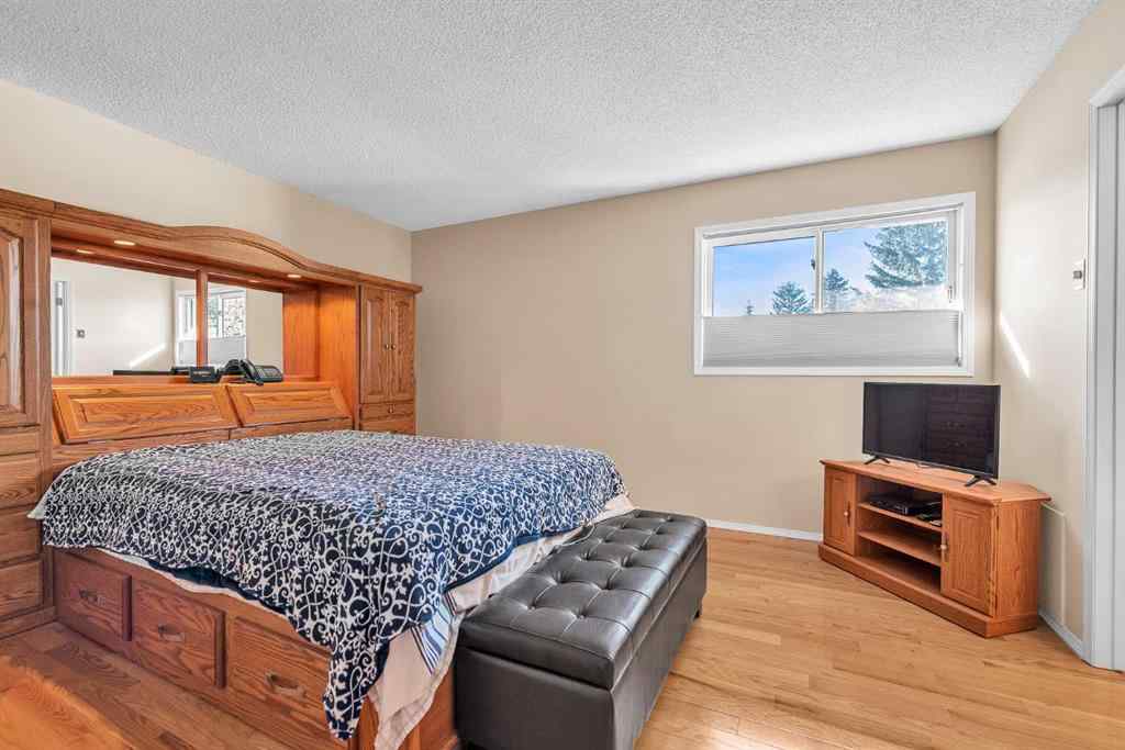 MLS® A2263724 - 247 Millbank Drive SW in Millrise Calgary, Residential