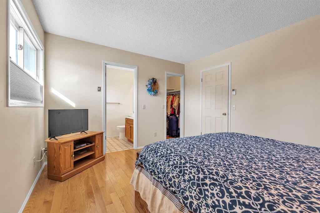 MLS® A2263724 - 247 Millbank Drive SW in Millrise Calgary, Residential