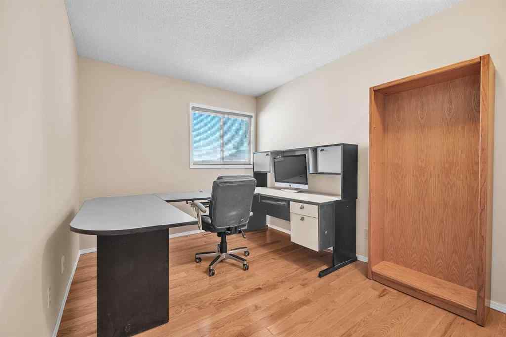 MLS® A2263724 - 247 Millbank Drive SW in Millrise Calgary, Residential