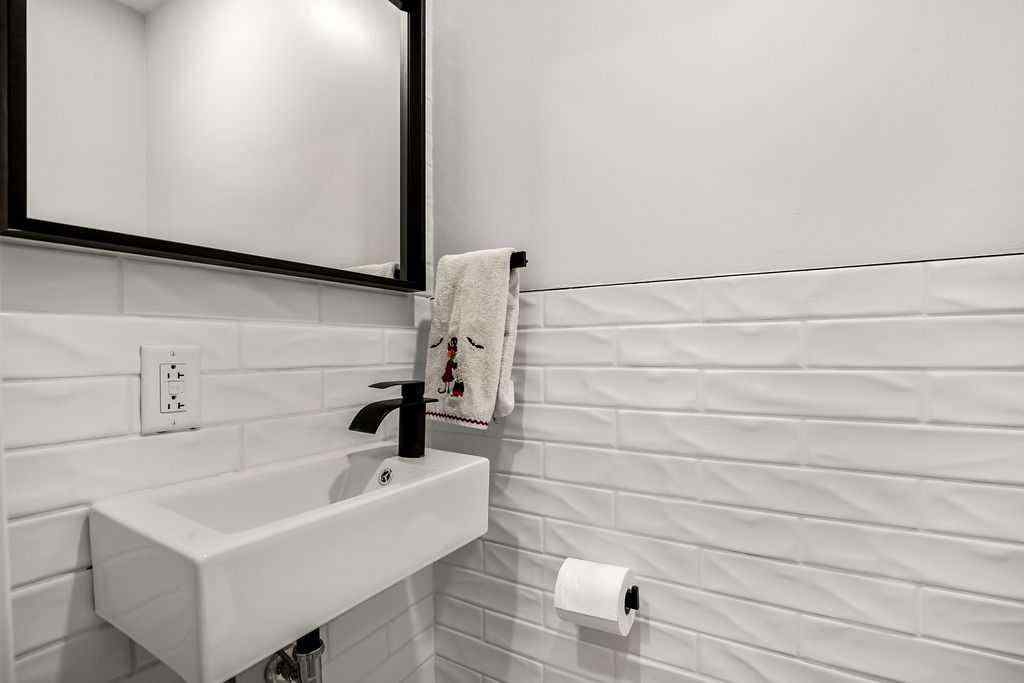 MLS® A2263734 - 51 Hunters Crescent  in Hunters Glen Okotoks, Residential