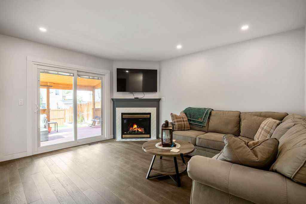 MLS® A2263734 - 51 Hunters Crescent  in Hunters Glen Okotoks, Residential