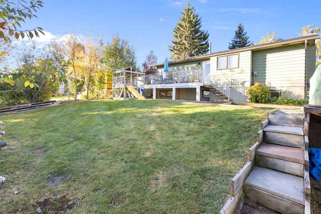 MLS® A2263736 - 27 Deercrest Close SE in Deer Ridge Calgary, Residential