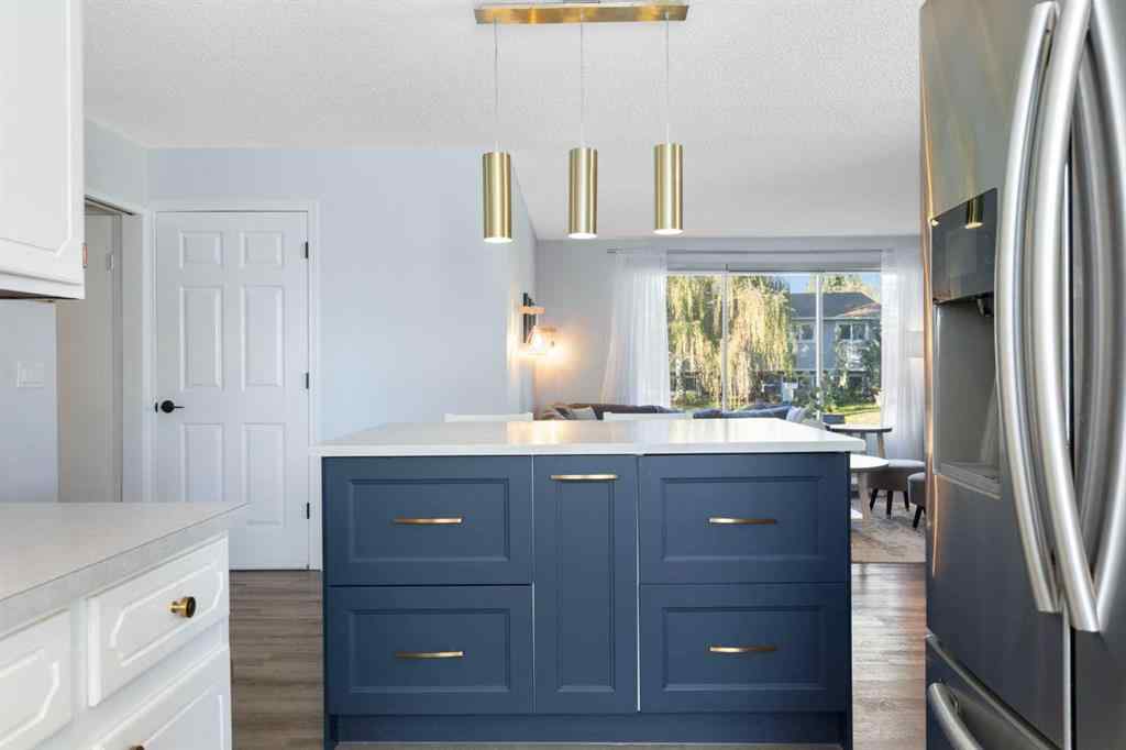 MLS® A2263736 - 27 Deercrest Close SE in Deer Ridge Calgary, Residential