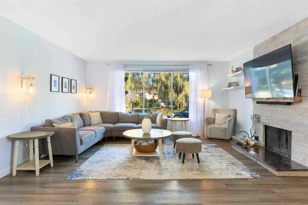 MLS® A2263736 - 27 Deercrest Close SE in Deer Ridge Calgary, Residential