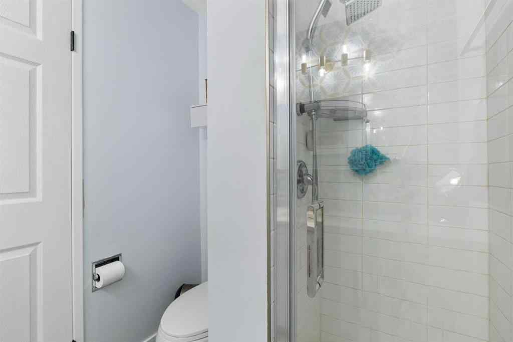 MLS® A2263736 - 27 Deercrest Close SE in Deer Ridge Calgary, Residential