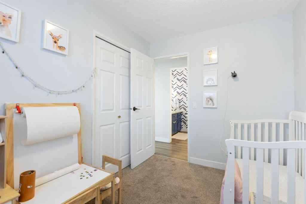 MLS® A2263736 - 27 Deercrest Close SE in Deer Ridge Calgary, Residential