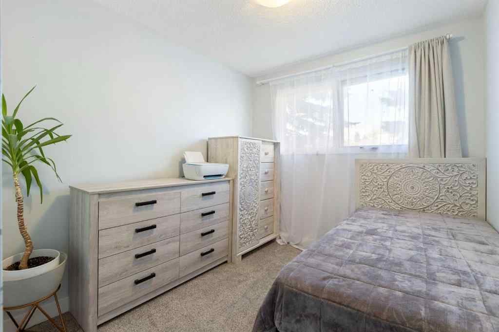 MLS® A2263736 - 27 Deercrest Close SE in Deer Ridge Calgary, Residential