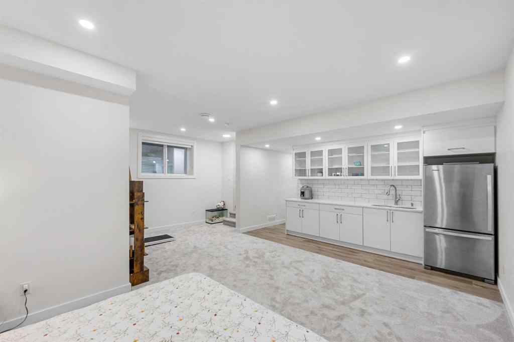 MLS® A2263739 - 51 Crestridge Common SW in Crestmont Calgary, Residential