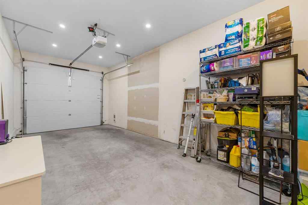 MLS® A2263739 - 51 Crestridge Common SW in Crestmont Calgary, Residential