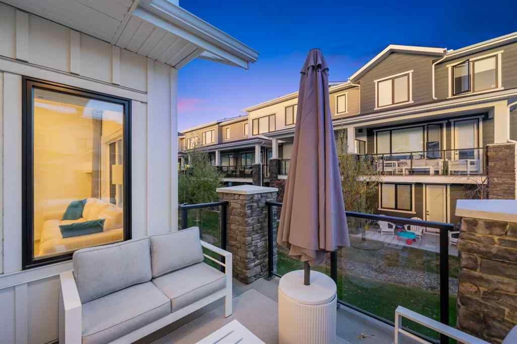 MLS® A2263739 - 51 Crestridge Common SW in Crestmont Calgary, Residential