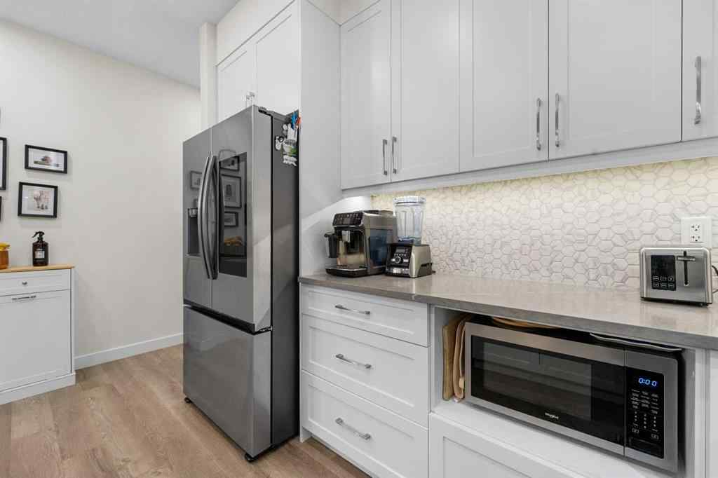 MLS® A2263739 - 51 Crestridge Common SW in Crestmont Calgary, Residential