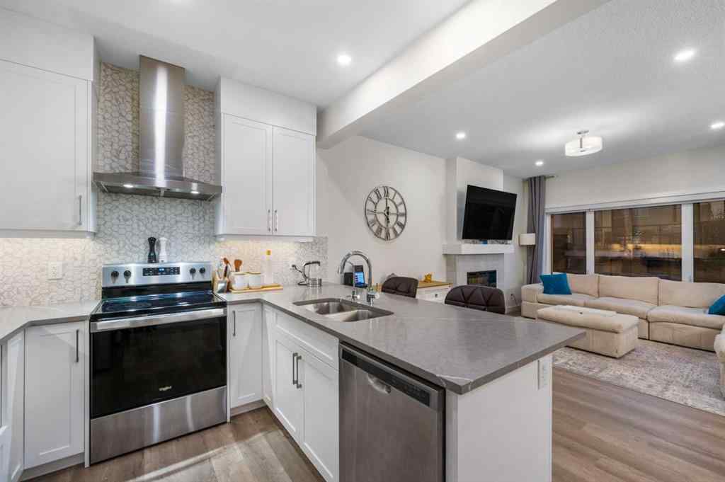 MLS® A2263739 - 51 Crestridge Common SW in Crestmont Calgary, Residential