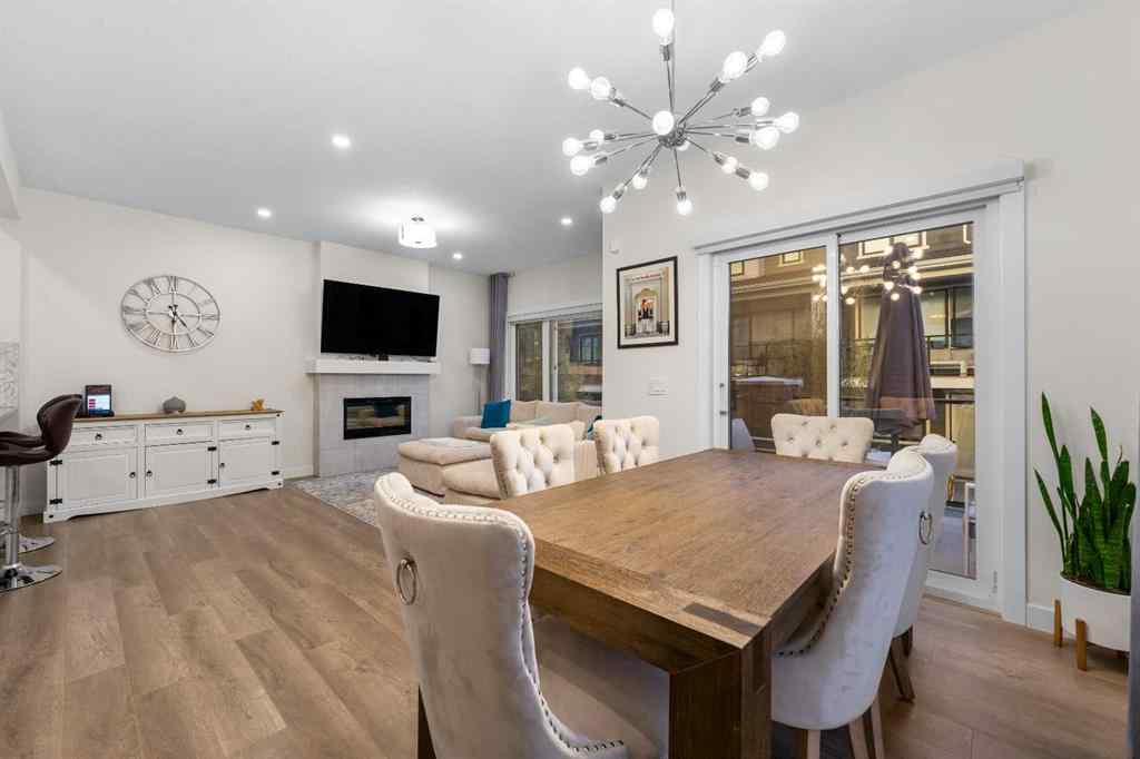 MLS® A2263739 - 51 Crestridge Common SW in Crestmont Calgary, Residential