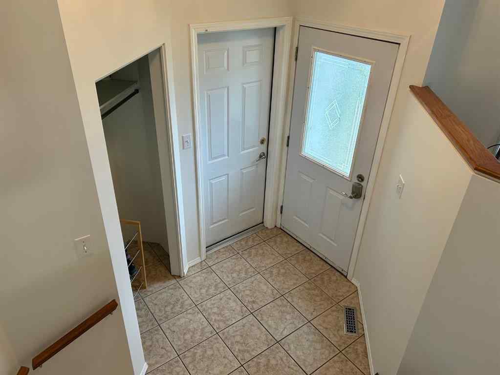 MLS® A2263742 - 192 Mt Rundle Road W in Mountain Heights Lethbridge, Residential