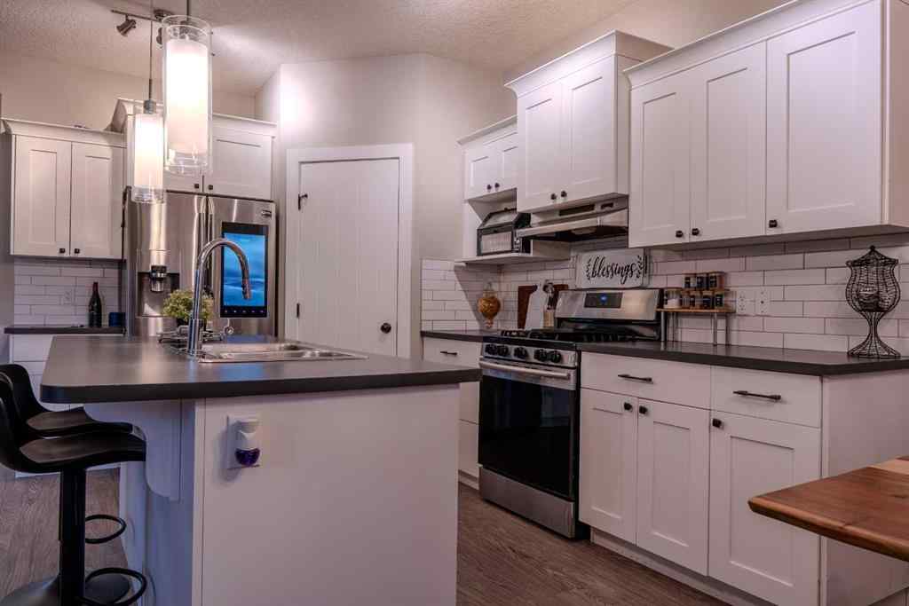 MLS® A2263750 - 10207 126 Avenue  in Northridge Grande Prairie, Residential