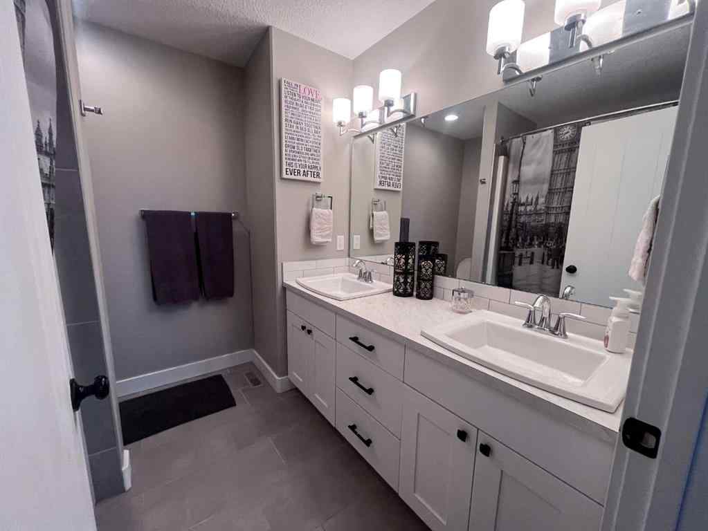 MLS® A2263750 - 10207 126 Avenue  in Northridge Grande Prairie, Residential