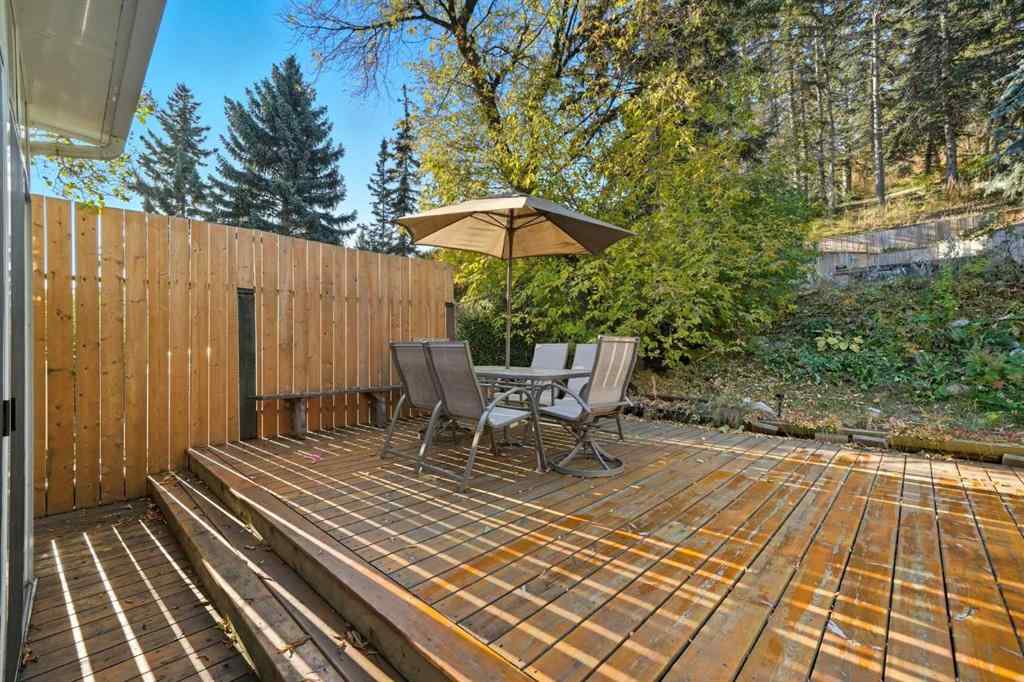 MLS® A2263753 - 8131 33 Avenue NW in Bowness Calgary, Residential