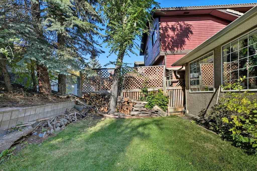 MLS® A2263753 - 8131 33 Avenue NW in Bowness Calgary, Residential