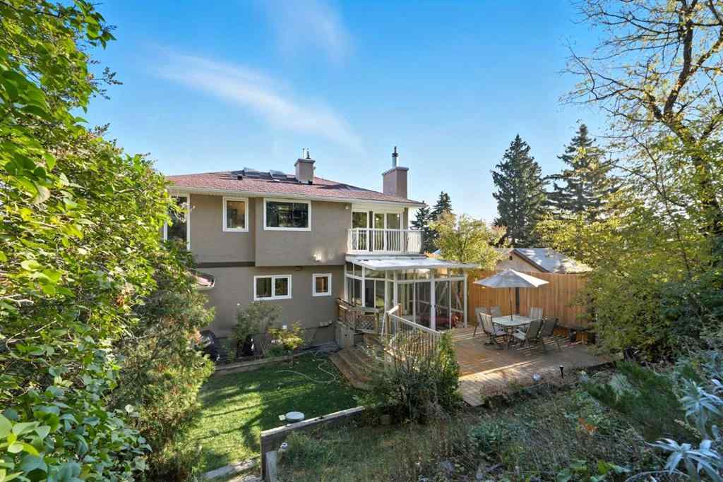 MLS® A2263753 - 8131 33 Avenue NW in Bowness Calgary, Residential