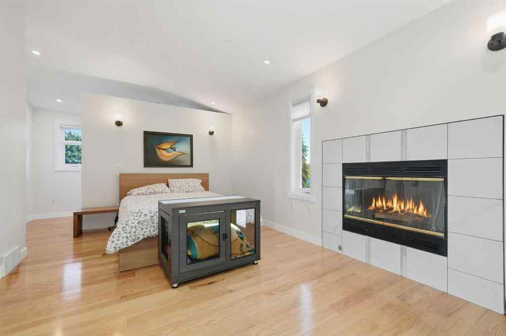 MLS® A2263753 - 8131 33 Avenue NW in Bowness Calgary, Residential