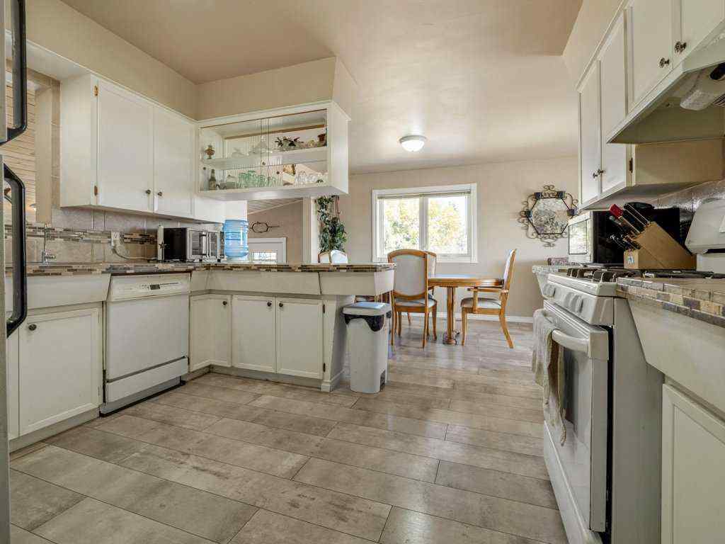 MLS® A2263754 - 101012 Range Road 234   in NONE Rural Lethbridge County, Residential