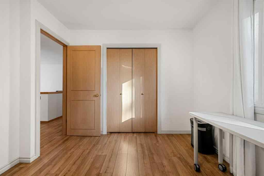 MLS® A2263758 - 907 Shawnee Drive SW in Shawnee Slopes Calgary, Residential