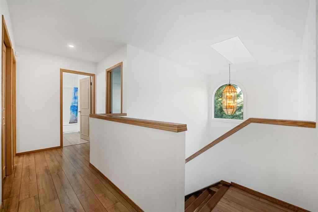 MLS® A2263758 - 907 Shawnee Drive SW in Shawnee Slopes Calgary, Residential