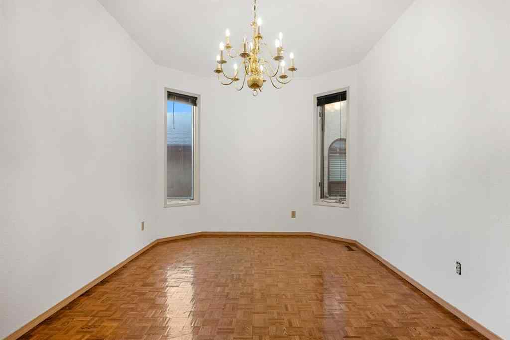 MLS® A2263758 - 907 Shawnee Drive SW in Shawnee Slopes Calgary, Residential