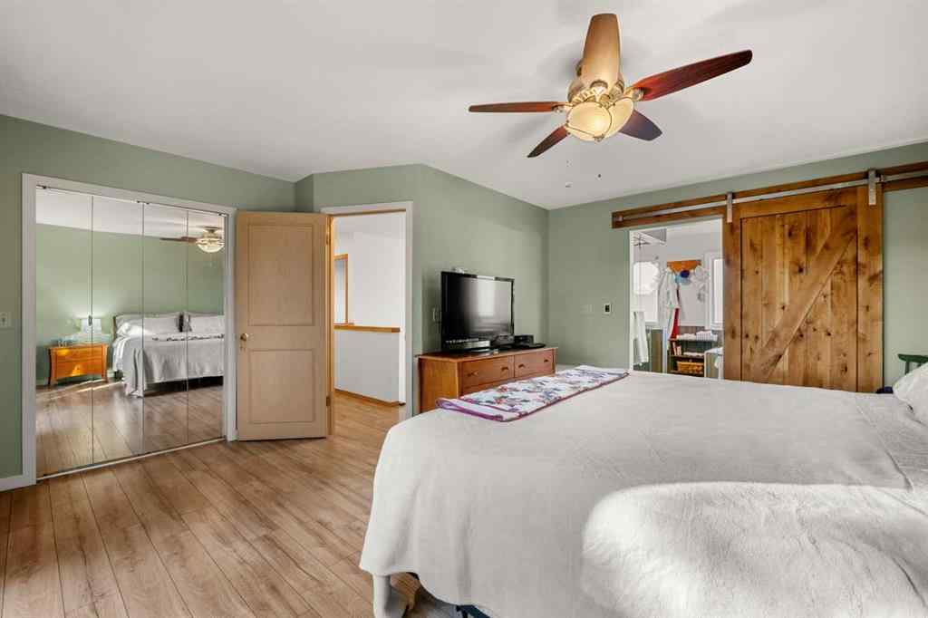 MLS® A2263758 - 907 Shawnee Drive SW in Shawnee Slopes Calgary, Residential