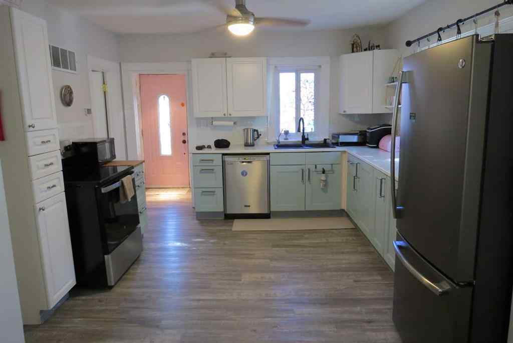 MLS® A2263766 - 80N 100E   in NONE Raymond, Residential