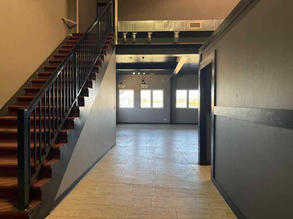 MLS® A2263774 - 18 Sylvaire Close  in Cuendet Industrial Park Sylvan Lake, Commercial