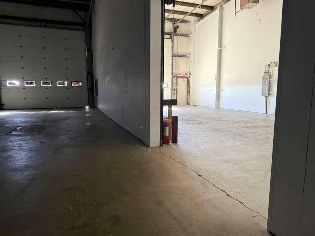 MLS® A2263774 - 18 Sylvaire Close  in Cuendet Industrial Park Sylvan Lake, Commercial