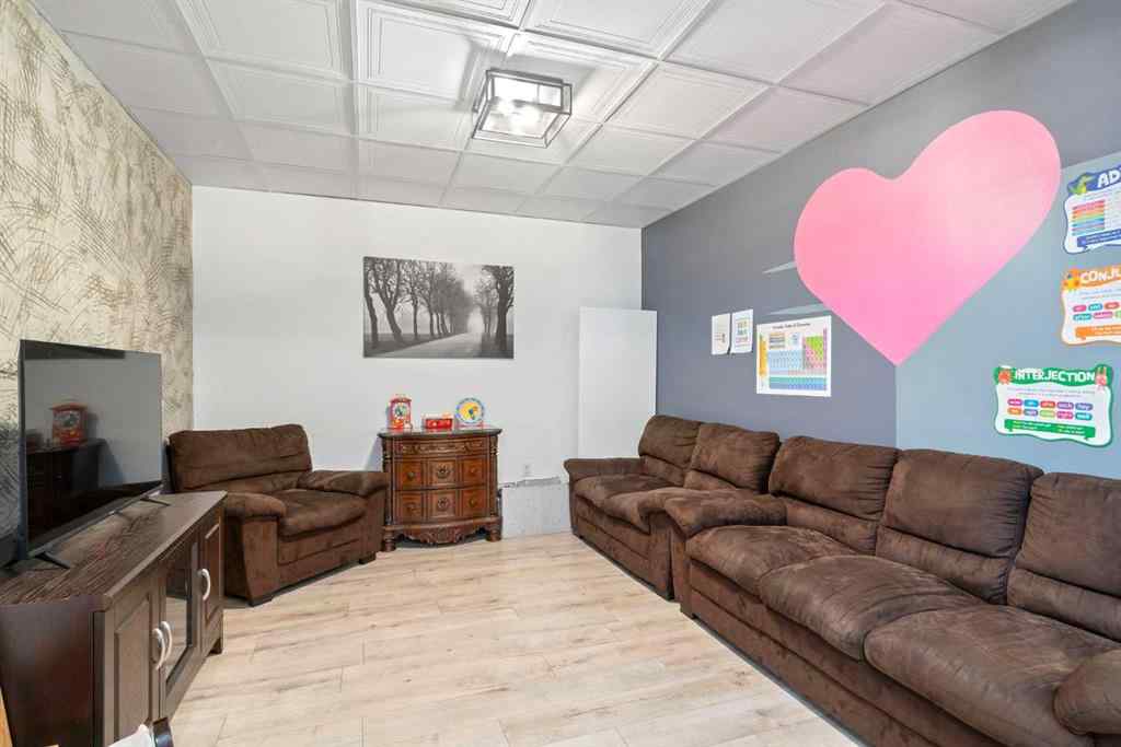 MLS® A2263778 - 818 Edgefield Street  in Edgefield Strathmore, Residential