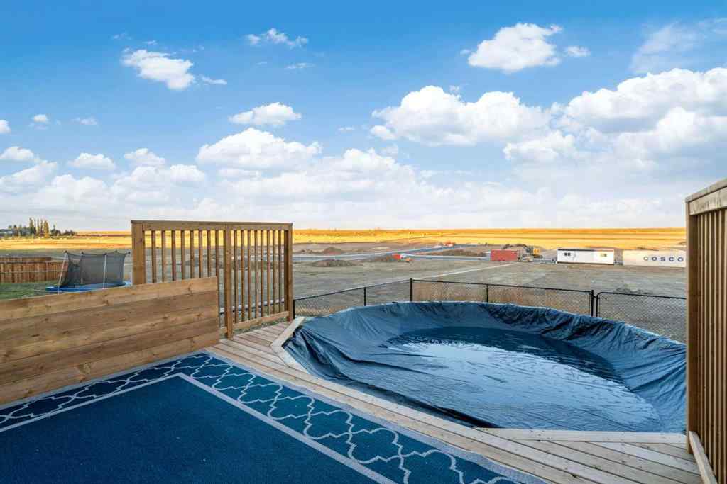 MLS® A2263778 - 818 Edgefield Street  in Edgefield Strathmore, Residential