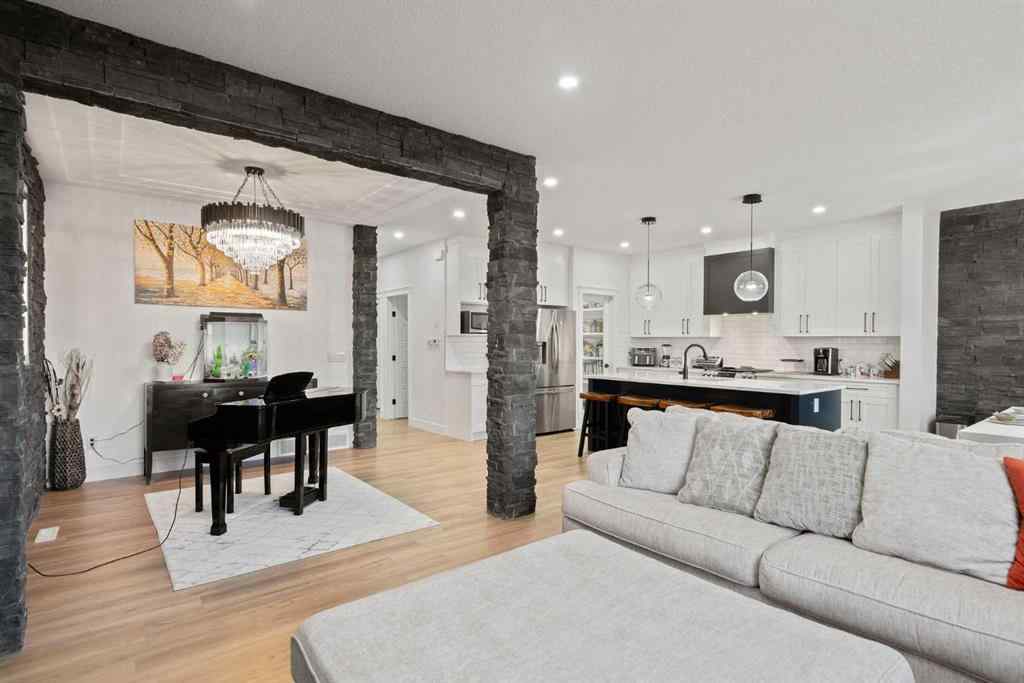 MLS® A2263778 - 818 Edgefield Street  in Edgefield Strathmore, Residential