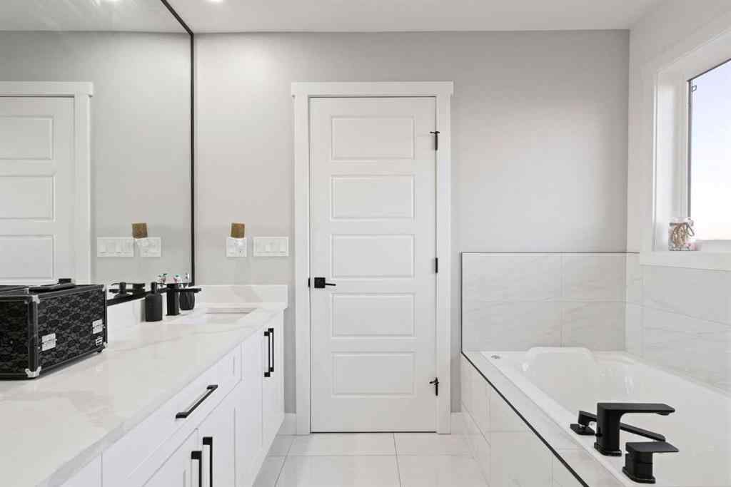 MLS® A2263778 - 818 Edgefield Street  in Edgefield Strathmore, Residential