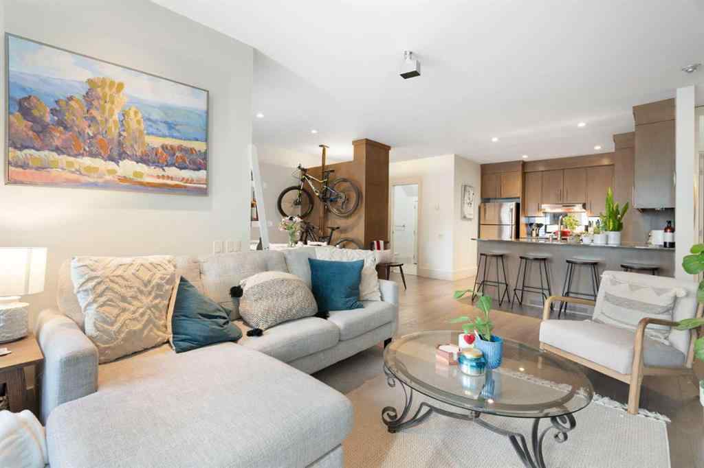 MLS® A2263780 - Unit #102 1407 Kensington Close NW in Hillhurst Calgary, Residential