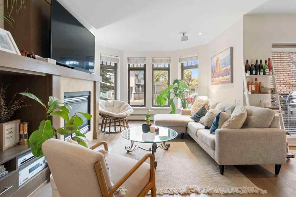 MLS® A2263780 - Unit #102 1407 Kensington Close NW in Hillhurst Calgary, Residential