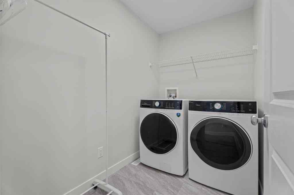 MLS® A2263783 - 122 South Shore Court  in South Shores Chestermere, Residential